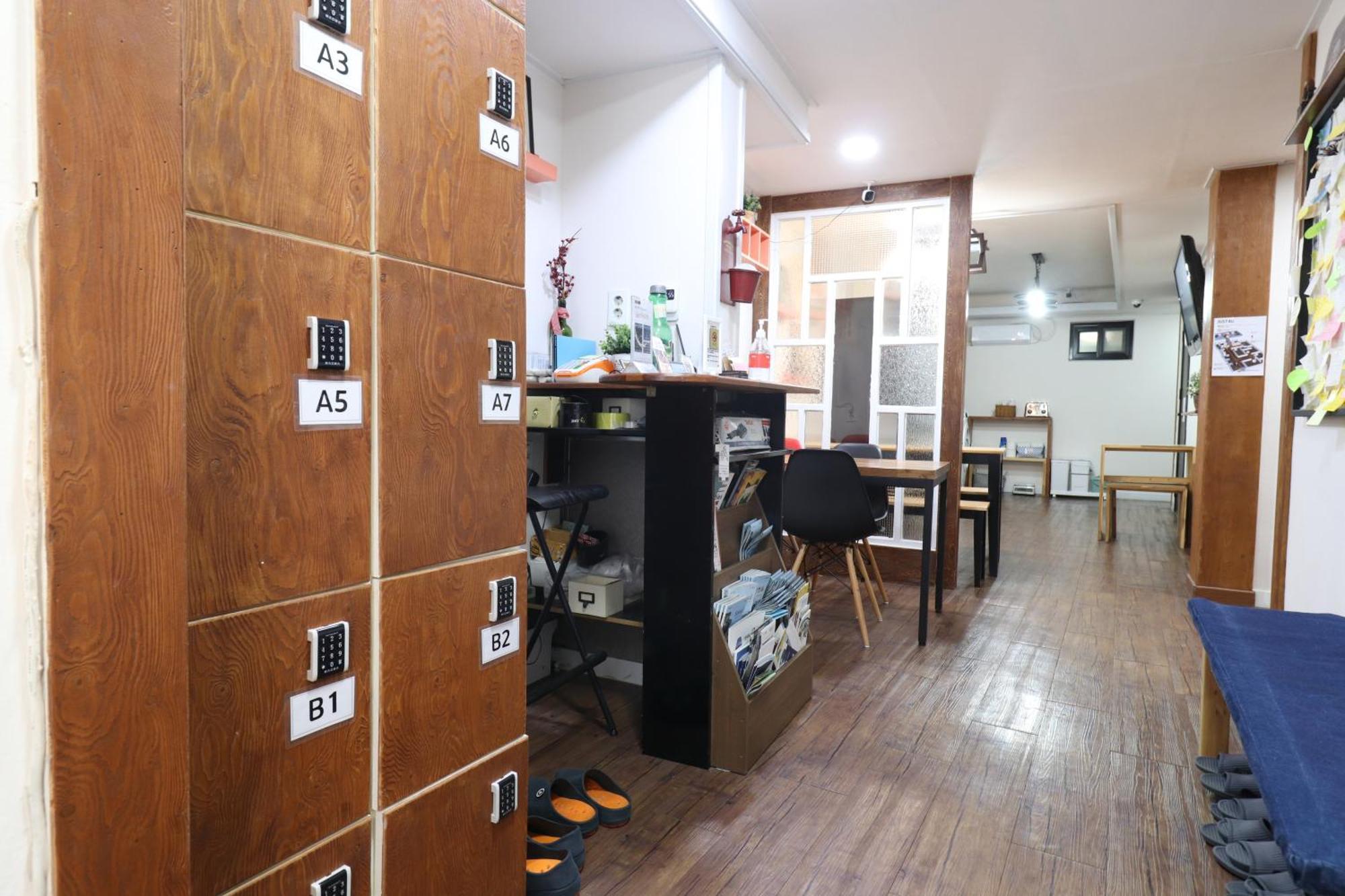 סיאול Just4U Guesthouse מראה חיצוני תמונה